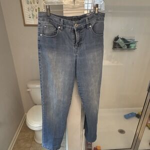 Bandolino Women's Blue Medium Wash Straight Leg Stretch Jeans Size 8 5-Pocket